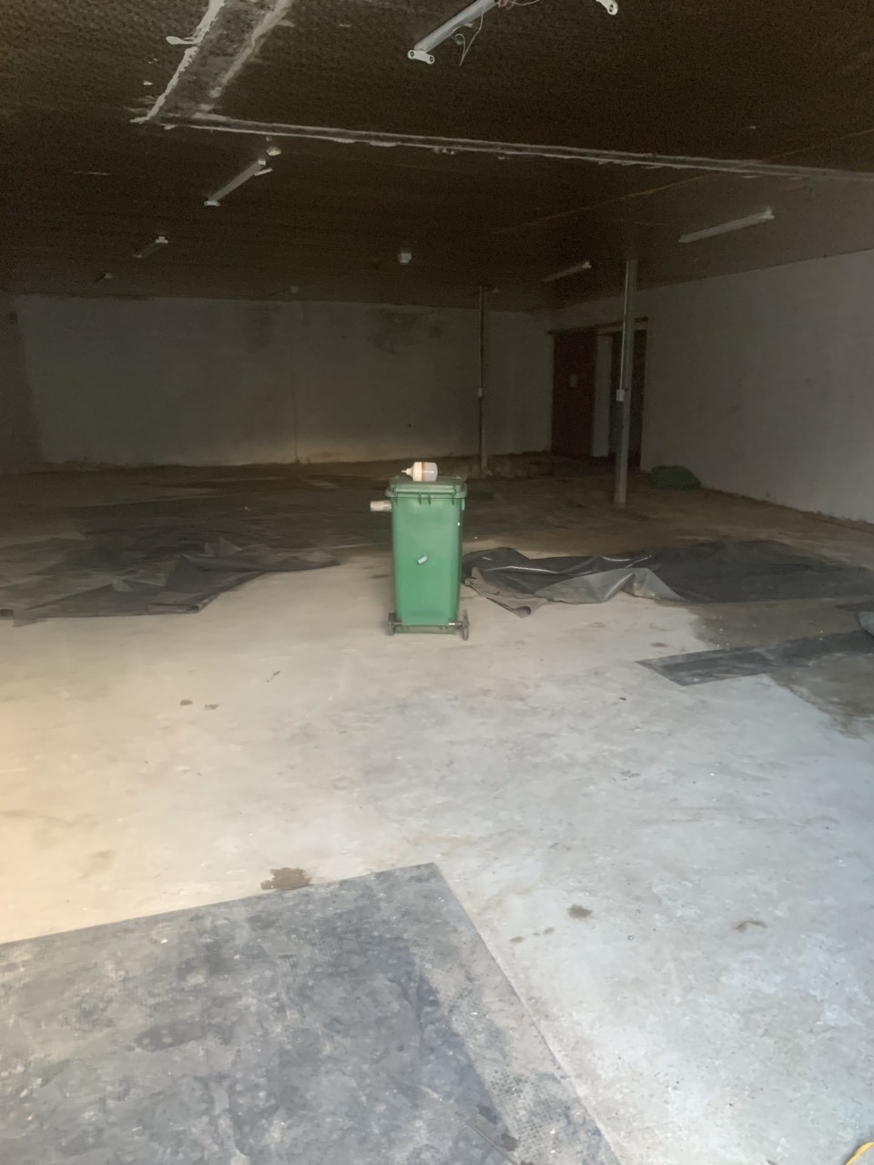 cho thuê kho xưởng tại Gia Lâm , Hà Nội. Diện tích 500m khung thép hộp cao 6m đường xe container đỗ cửa, giá 30k/m