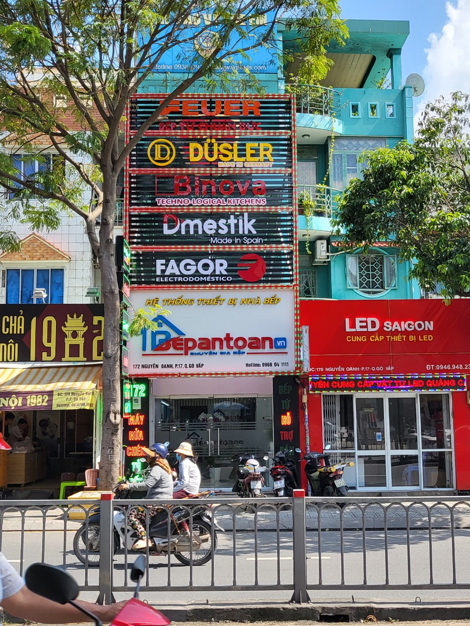 Cho thuê nhà nguyên căn 2 mặt tiền trước sau 172 Nguyễn Oanh, ngay ngả 5 với Phan Văn Trị. Đối diện Sài Gòn Mall