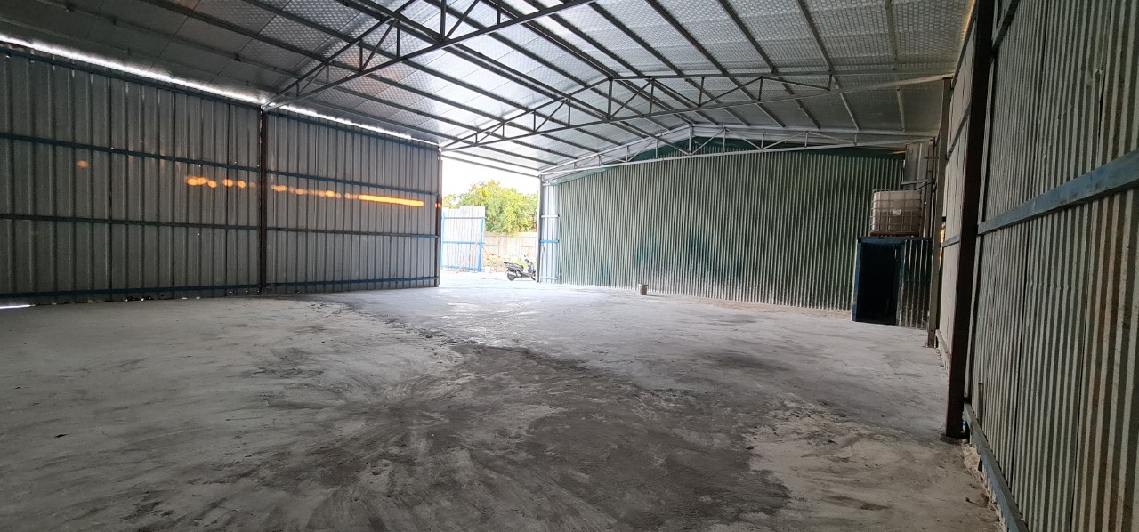 Cho thuê kho xưởng gần đường Phan Trọng Tuệ, Thanh Trì, Hà Nội. Diện tích 200m và 550m đường container vào kho, bảo vệ