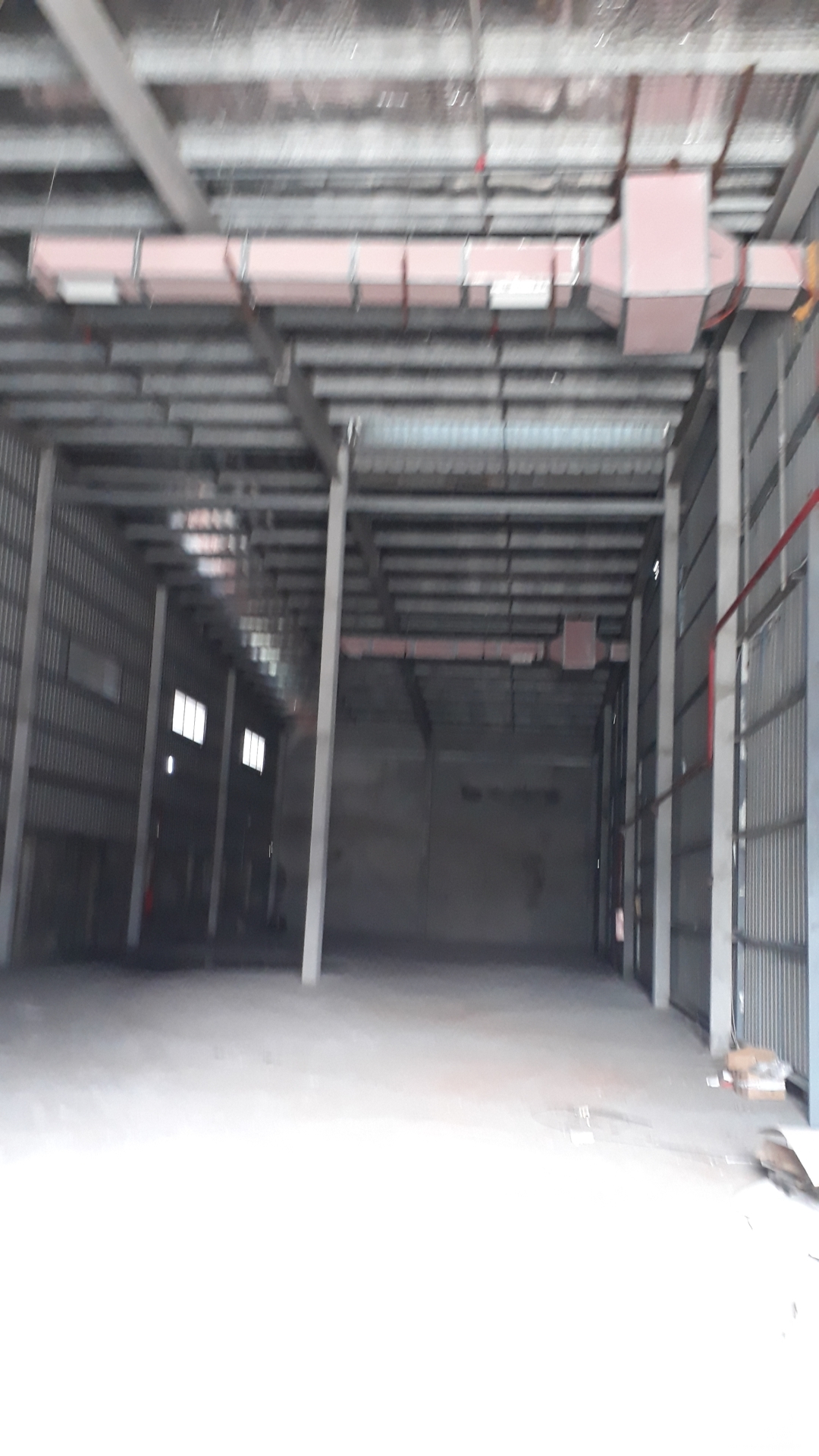 Cho thuê kho xưởng ở đường Phan Trọng Tuệ, Thanh Trì, Hà Nội. Diện tích 500m2 , thiết kế tường xây bao quanh khung