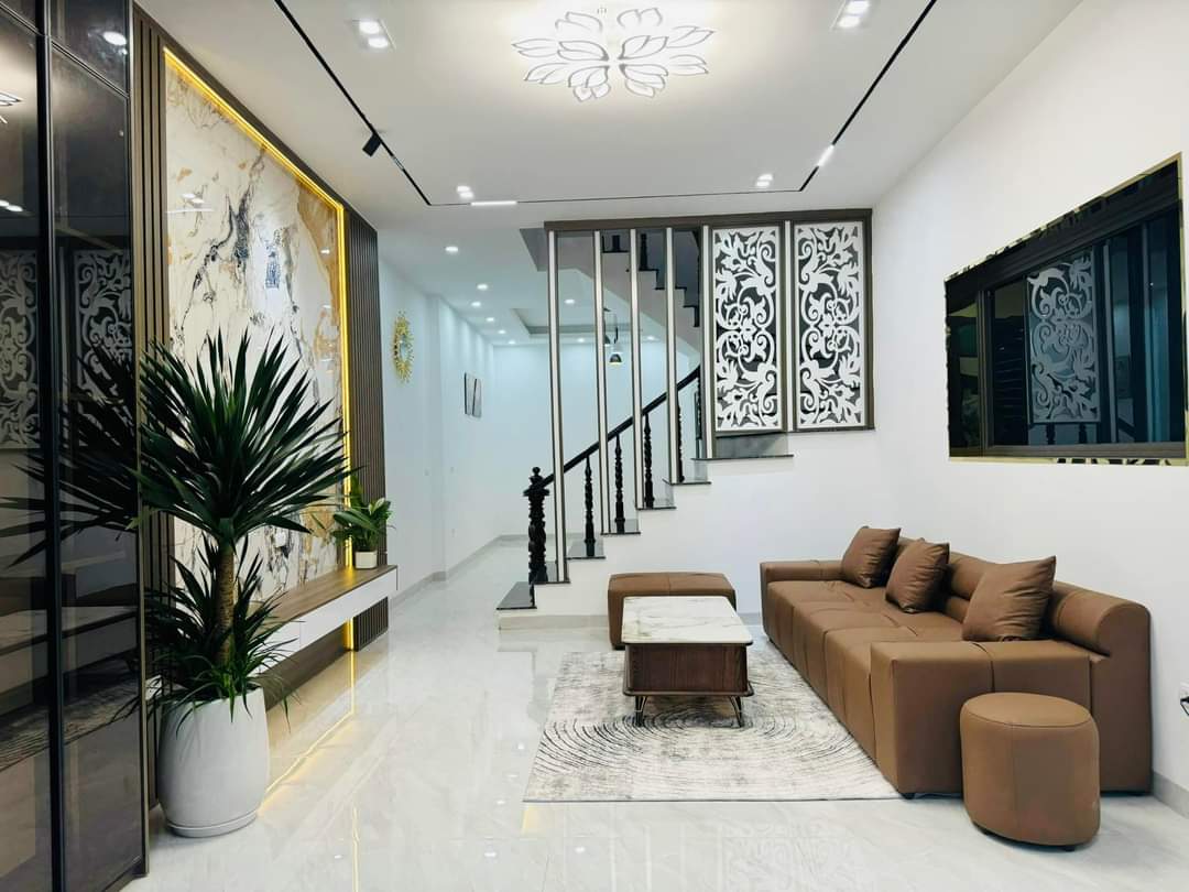 LÔ GÓC - Ô TÔ VÀO NHÀ - NHÀ ĐẸP - 20M RA KĐT MỖ LAO - 40M - 5T - NHỈNH 6 TỶ.