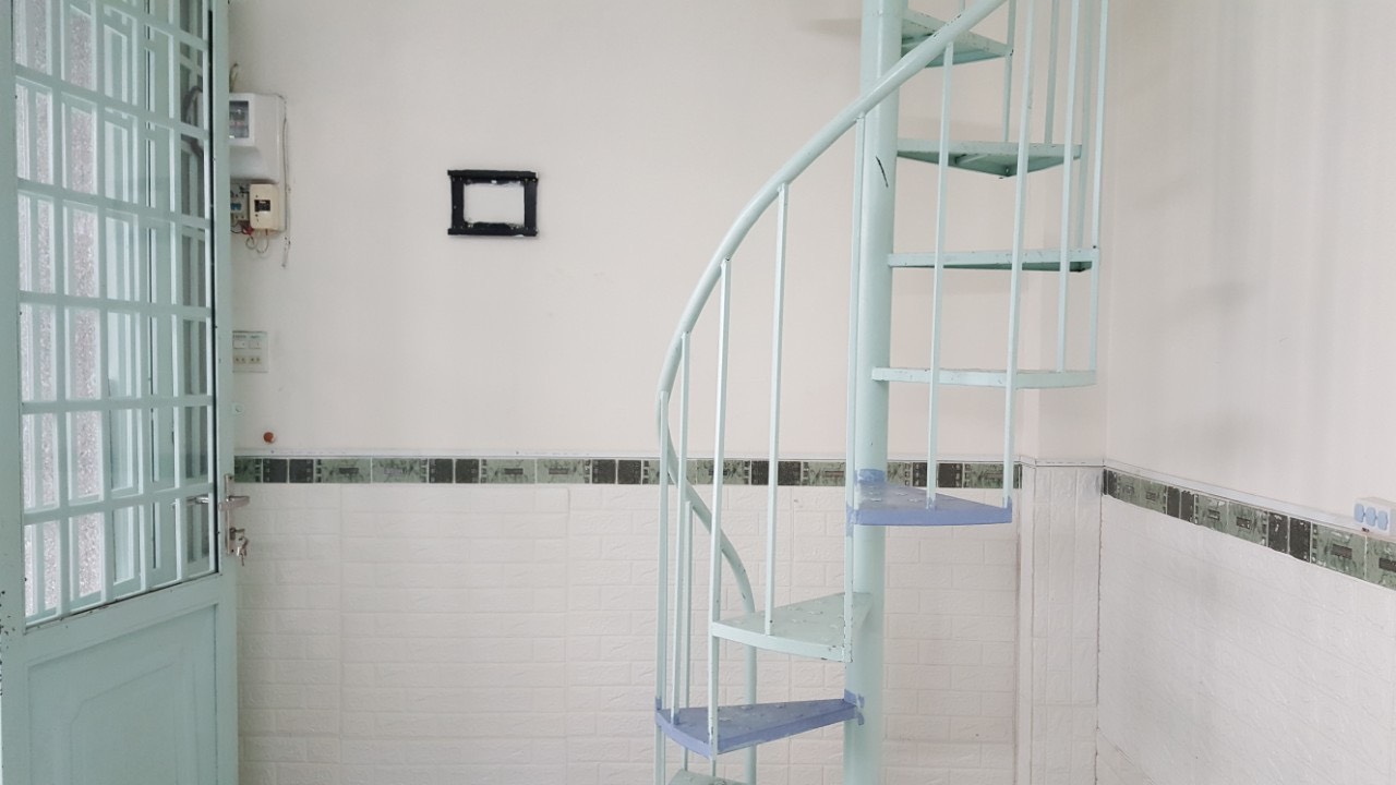 923 Nhà Chỉ : 5 triệu ( Cọc 1tháng) Cho thuê nhà trệt lầu hẻm đường Hoàng Văn Thụ, An Cư, Ninh Kiều.