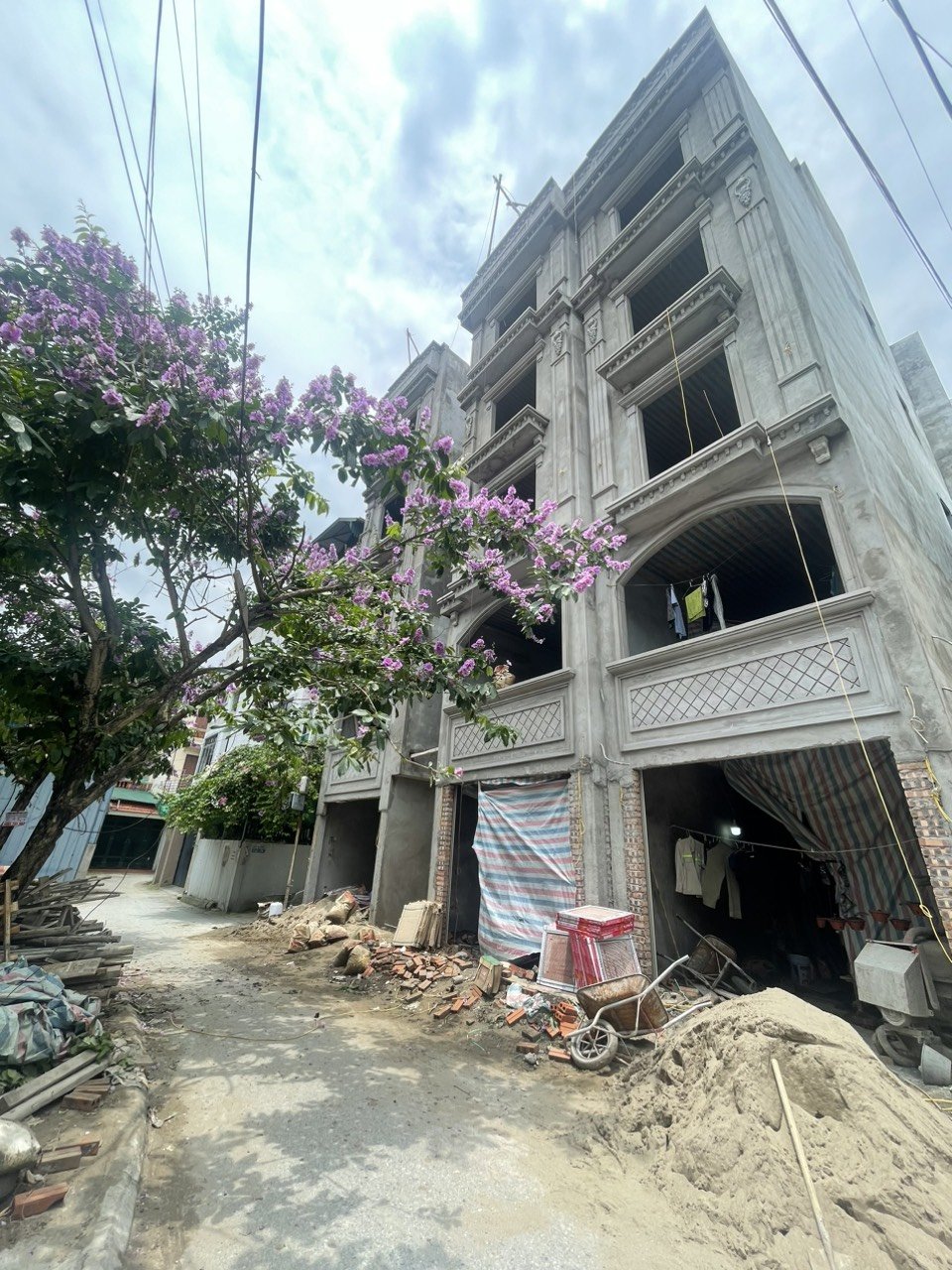 Chính chue bán căn góc view hồ 6 tầng Cự Khối- Long Biên , thang máy, mặt ngõ oto 7 chỗ quay đầu thoải mái