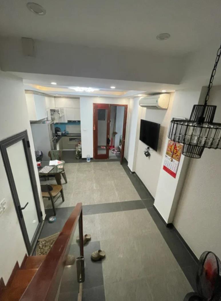 Nhà Hoa Lâm Long Biên 44m2, 3 tầng, 3.8 mt giá 3.85 tỷ.