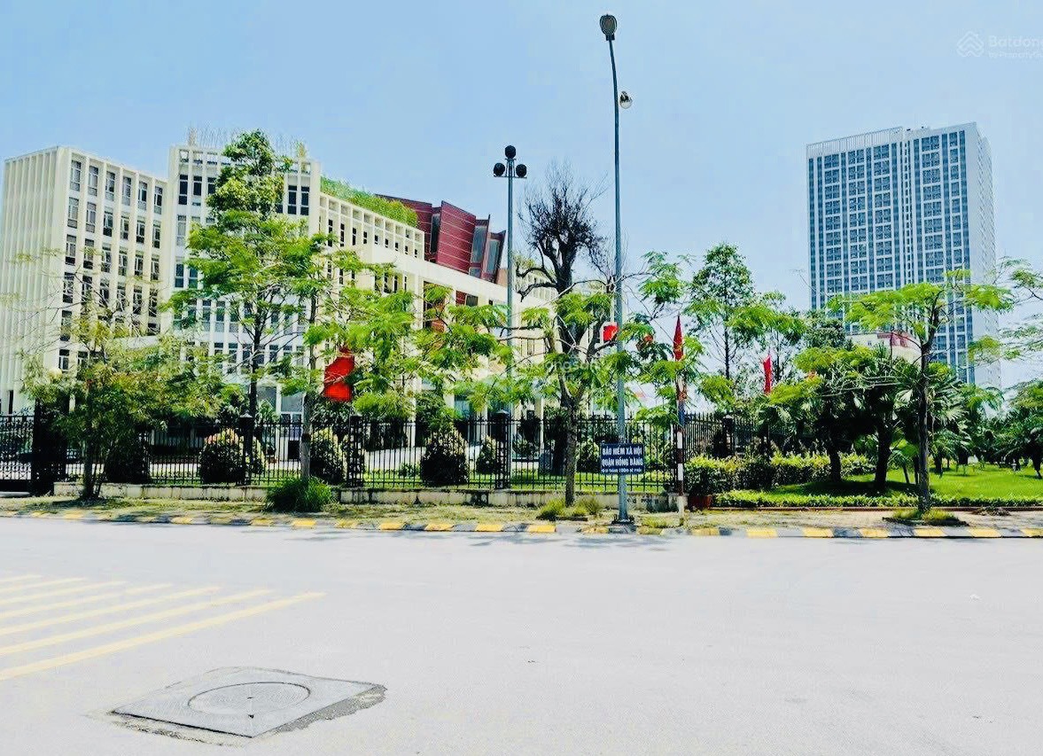 Bán đất mặt Vườn Hoa Khu Đô Thị Mới Sở Dầu, Hồng Bàng, Hải Phòng. Giá: 7,3 tỷ