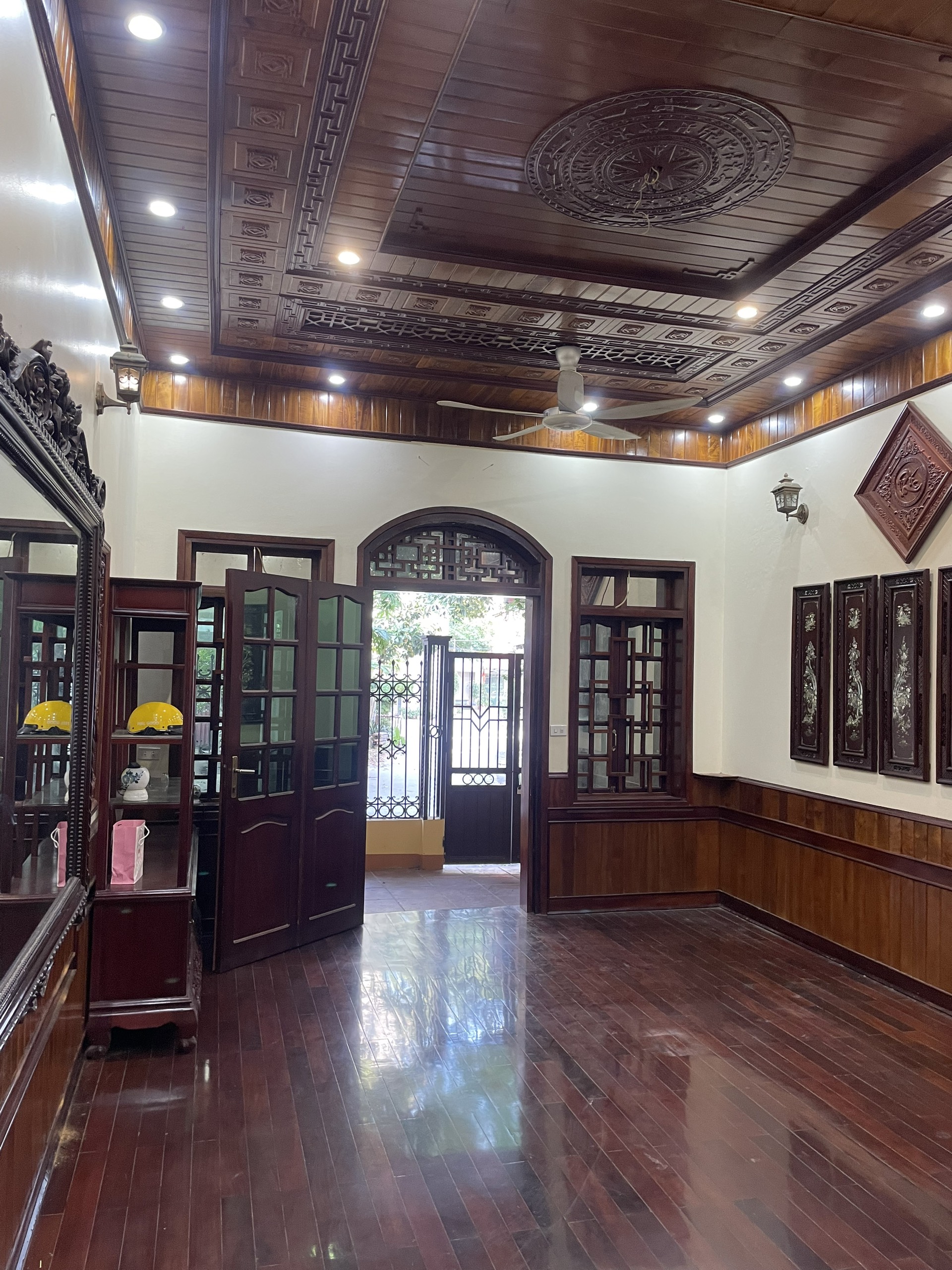 !! CHÍNH CHỦ CHO THUÊ NHÀ 2 TẦNG ĐƯỜNG HÙNG VƯƠNG, TP VĨNH YÊN, TỈNH VĨNH PHÚC => Liên hệ 0972622697