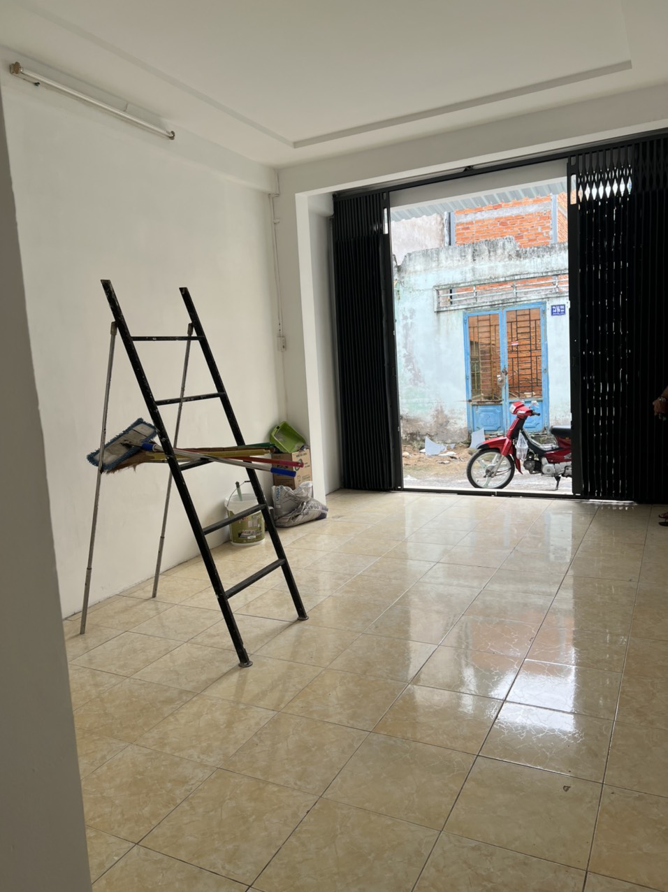 938 Nhà Chỉ: 5,5 triệu/ tháng Cho thuê nhà nguyên căn hẻm 1 Hoàng Văn Thụ trung tâm Ninh Kiều