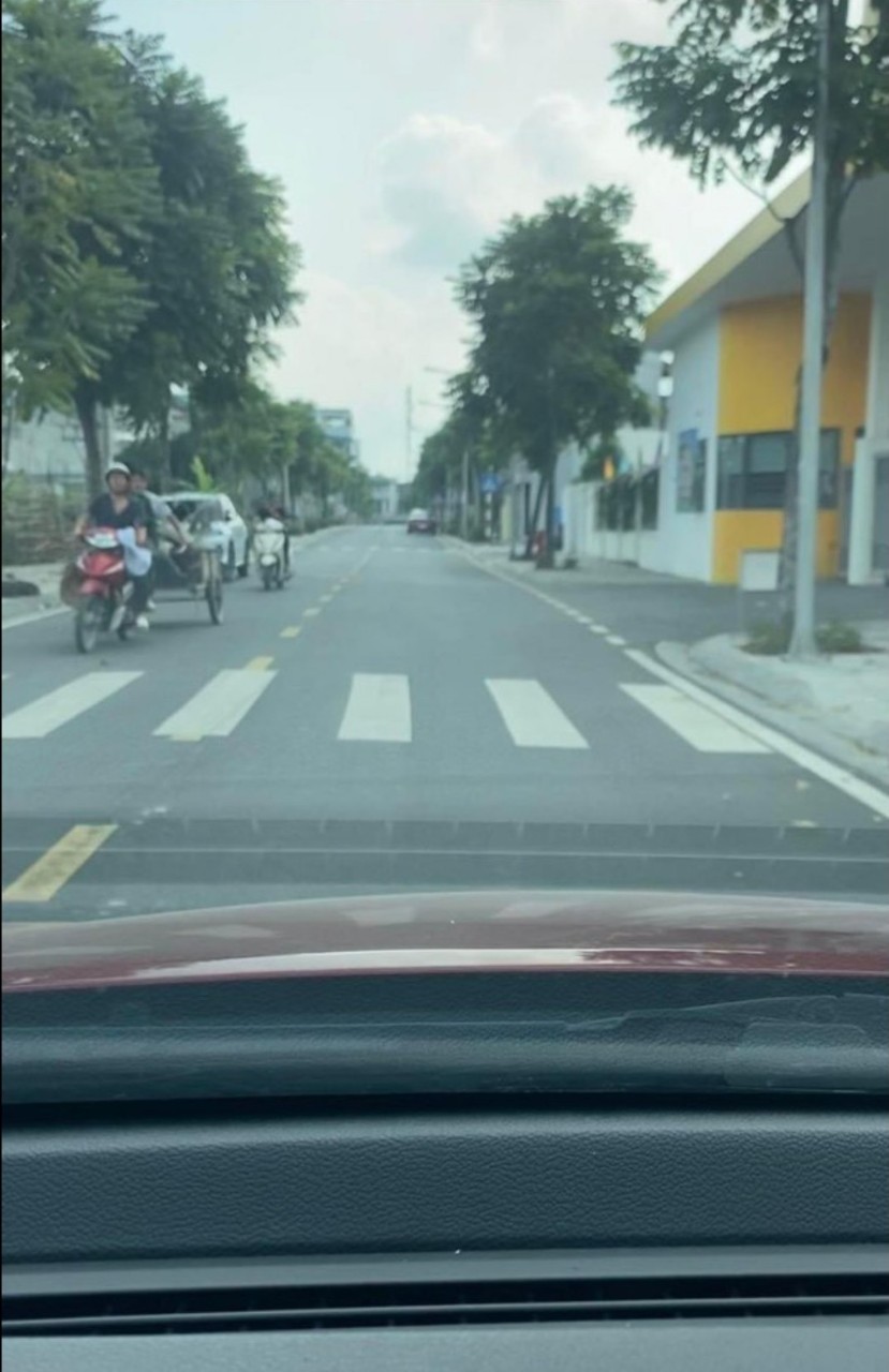 CHÍNH CHỦ BÁN ĐẤT CỰC HIẾM KHU VỰC LONG BIÊN Địa chỉ: ngõ 97 Xuân Đỗ