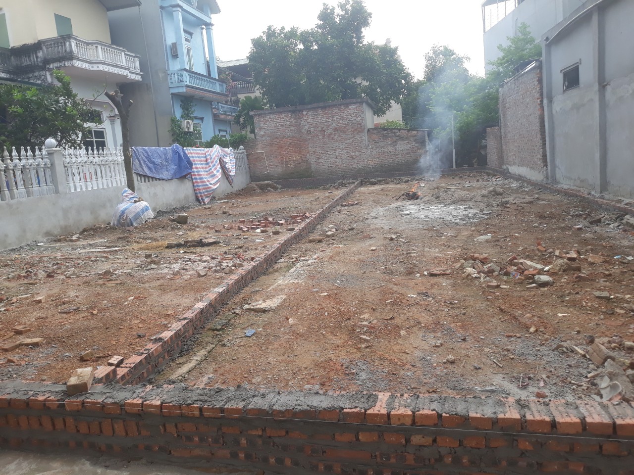 Cần bán đất Quốc Oai - Hà Nội. Chỉ cách Trung tâm Hội nghị Quốc Gia - 20km. LH : 0896551079.