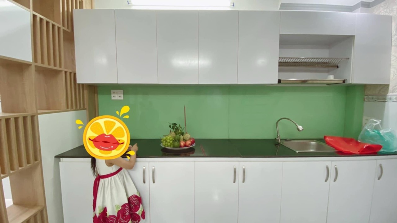 950 Nhà Chỉ : 6 triệu/tháng # Cọc 10tr Cho thuê nhà lộ nhựa 5m mặt tiền hẻm Hùng Vương, thông Lê Anh Xuân. Ninh