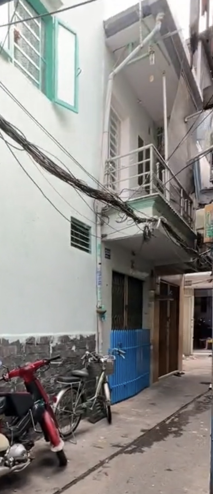 Cho thuê nhà nguyên căn 1 trệt, 1 lầu, ban công.