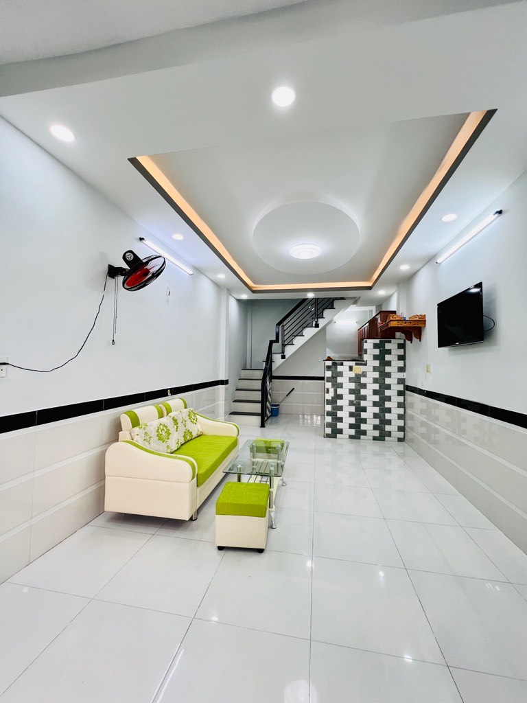 BÁN NHÀ ĐẸP NGAY CHỢ PHẠM VĂN BẠCH 2 TẦNG 2PN 32M2 CHỈ 3.36 TỶ