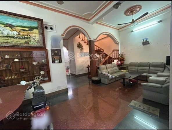 NHÀ ĐẸP - CHÍNH CHỦ CẦN BÁN GẤP CĂN NHÀ 4 TẦNG tại Đường Nguyễn Huệ, Phường 5, Tuy Hòa, Phú Yên