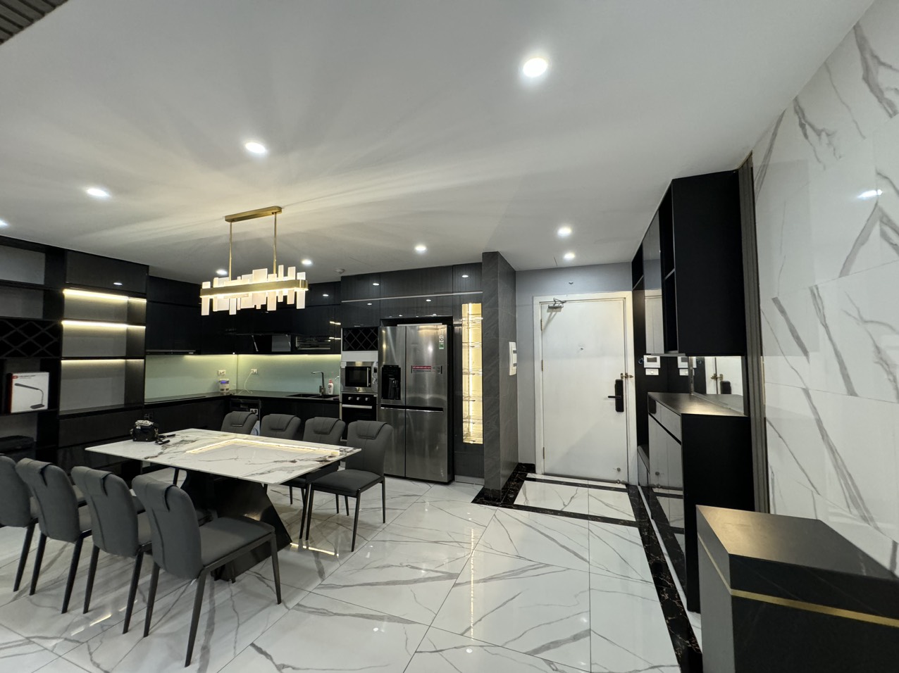 cần Bán căn hộ chung cư CC GOLDMARK Luxury smart home 145m2