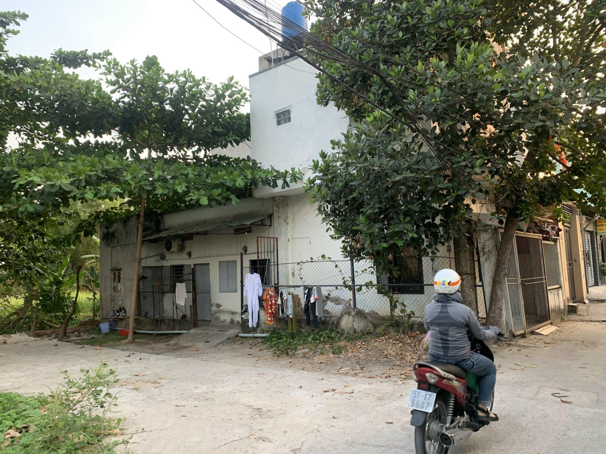 Bán nhà 1 trệt, 1 lầu, 75.8m2, Võ Văn Hát, P.Long Trường, Tp Thủ Đức, giá 3.85 tỷ