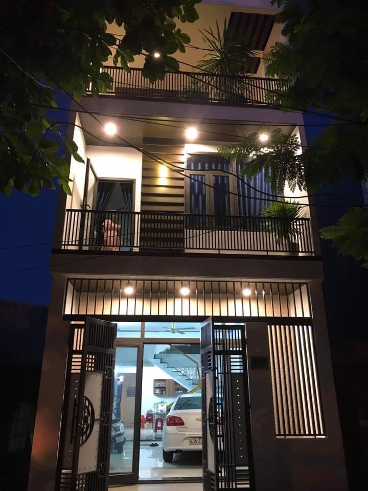 @@ Chính chủ cần Cho thuê nhà 3 tầng (nhà kẹp cống nhiều cửa sổ thoáng mát) mặt tiền đường Nguyễn Xí, Hoà Minh, Liên