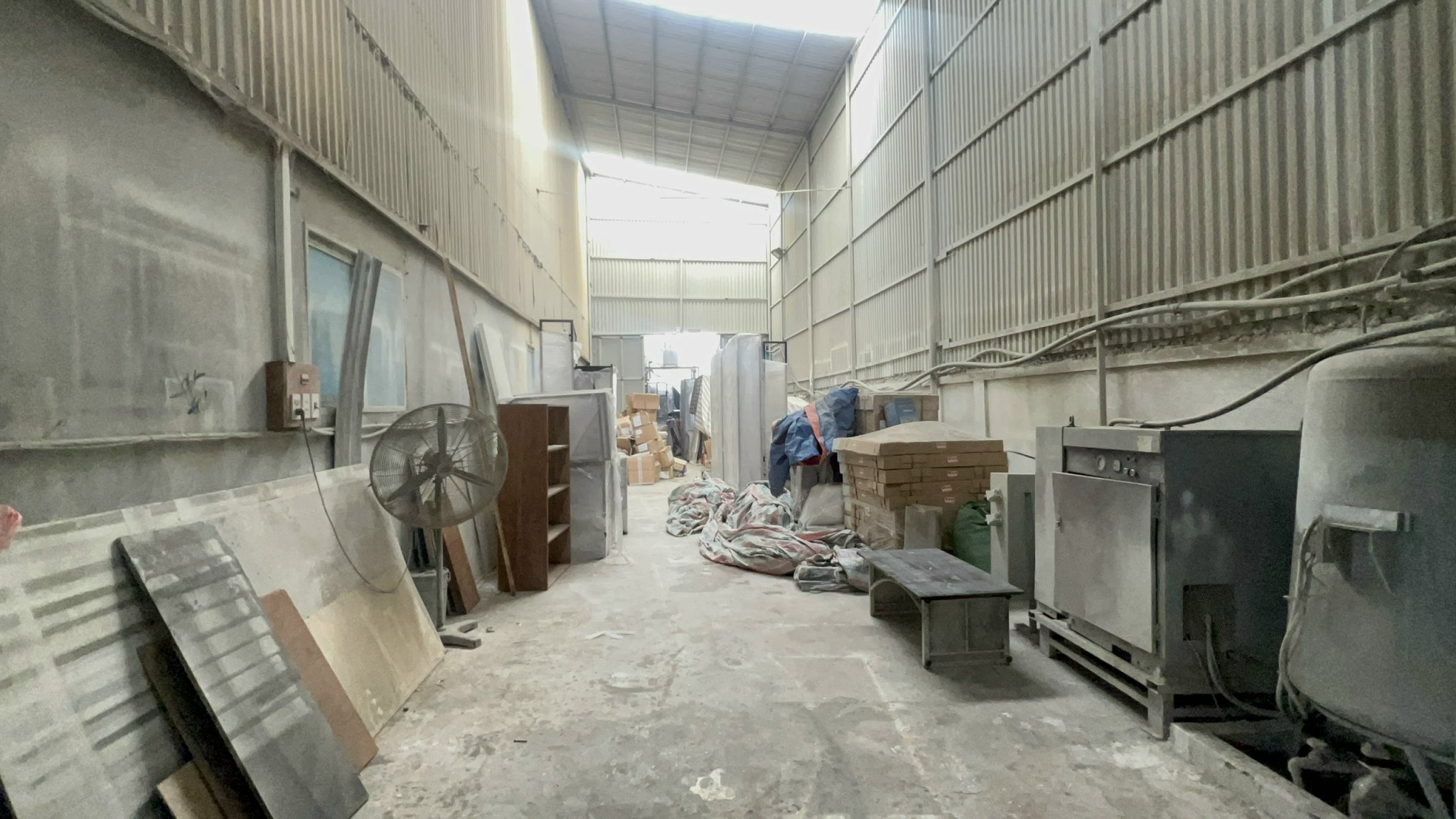 Cho thuê kho xưởng tại Cụm Công Nghiệp Di Trạch, Hoài Đức, Hà Nội. Diện tích 1000m , có thể cắt đôi 500m