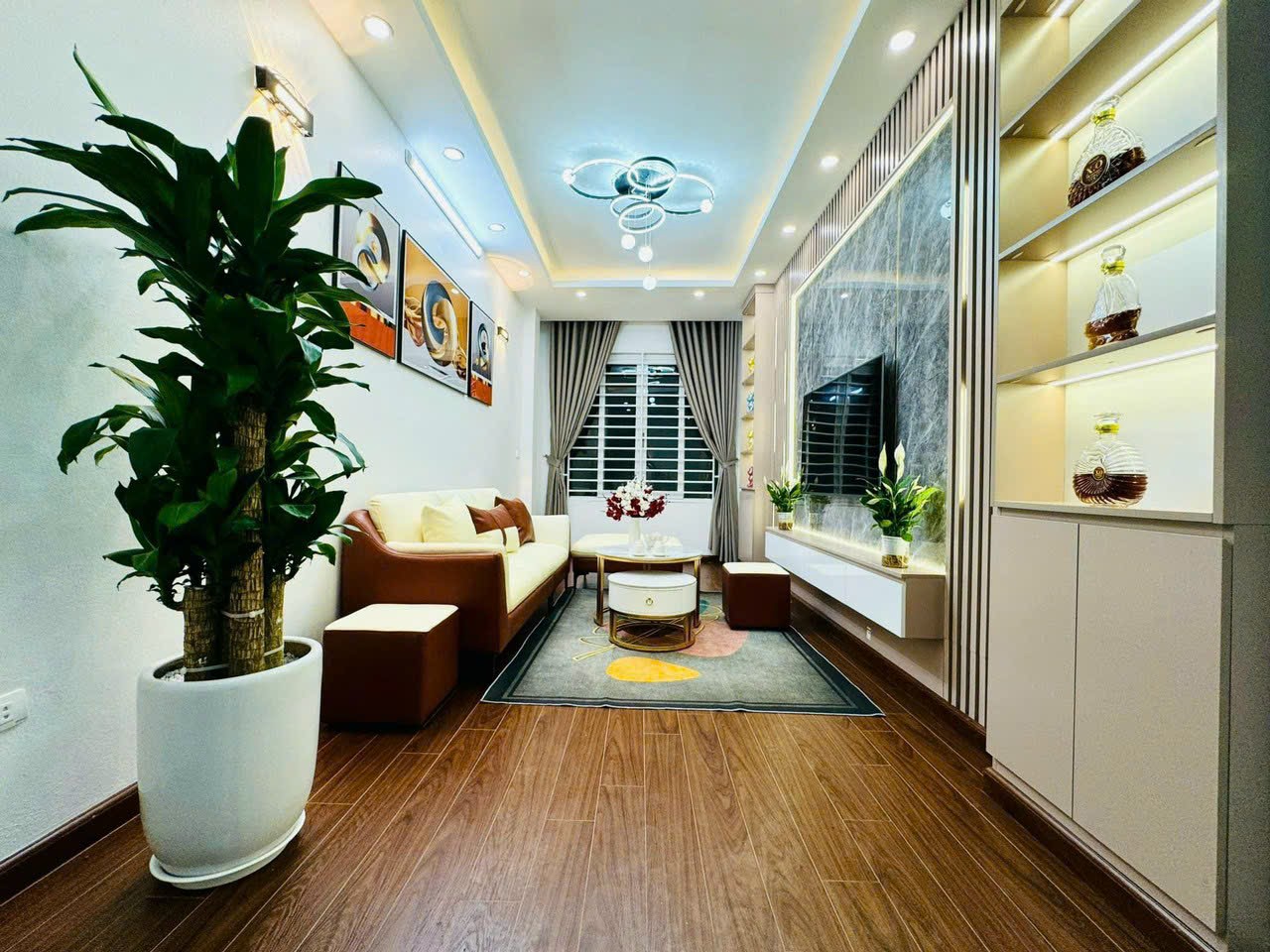 6 TẦNG LÁNG HẠ ĐỐNG ĐA , 30M2, FULL NỘI THẤT GẦN PHỐ - GẦN Ô TÔ, GIÁ 5.25 TỶ