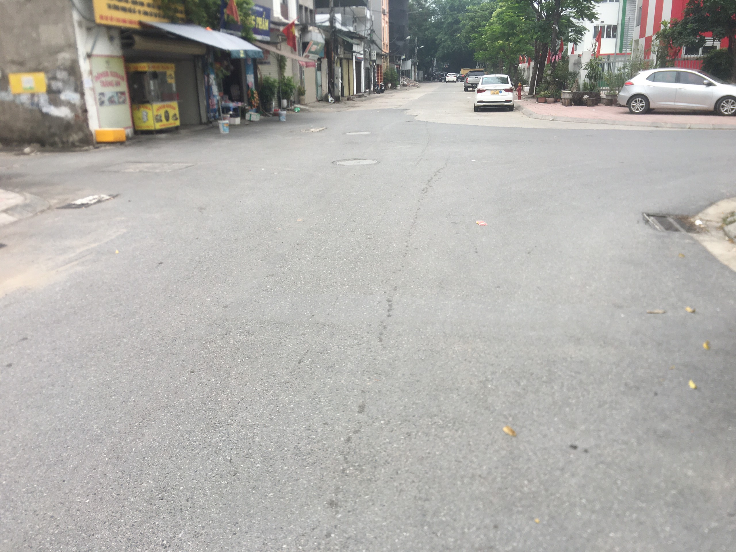 Cần bán 104m ĐẤT Bát Khối, Long Biên, MT 6,5m, nhỉnh 22TỶ , oto,KD