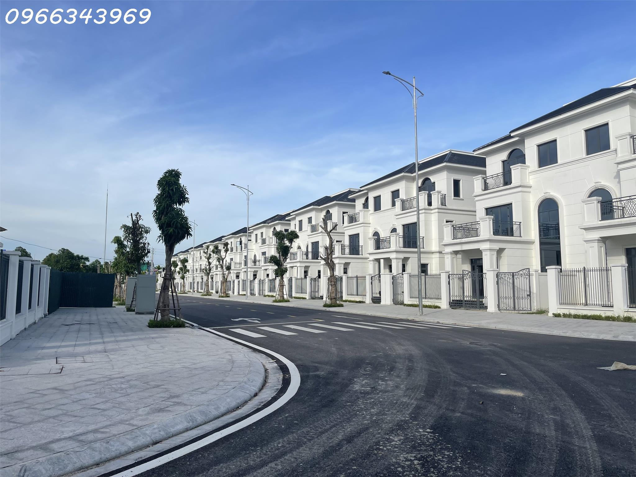 BIỆT THỰ NAM SÔNG MÃ. BIỆT THỰ VEN SÔNG. NHẬN NHÀ NGAY. CĐT: 0966343969