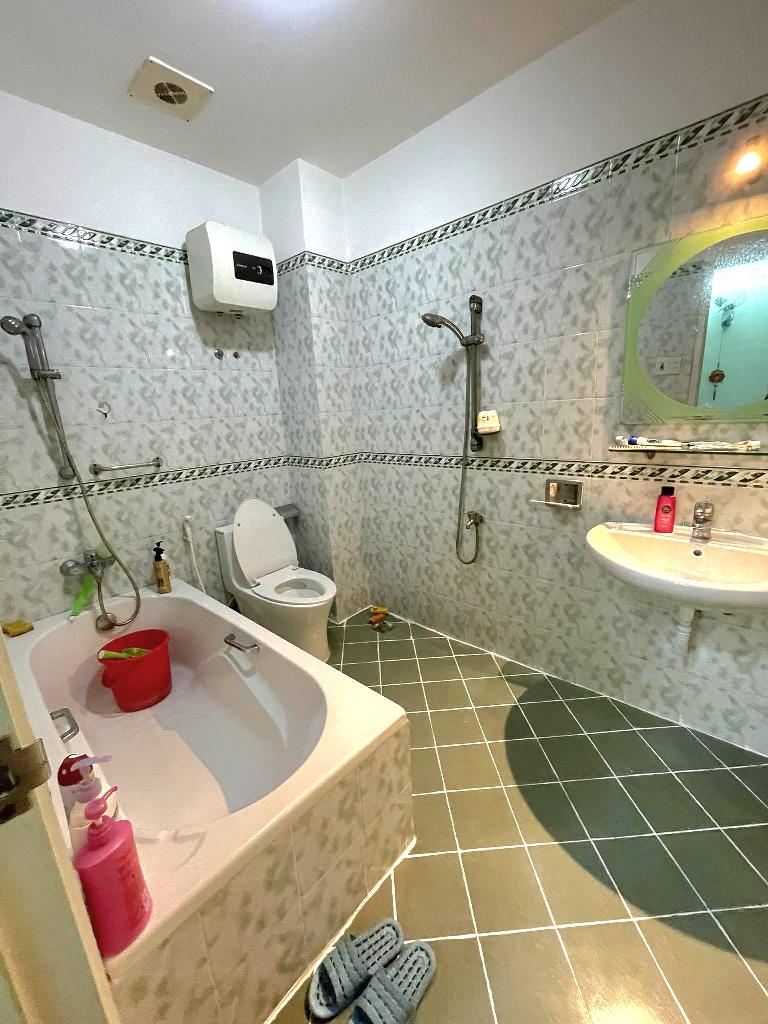 MẶT TIỀN KHU VIP BÌNH TÂN HIẾM NHÀ BÁN- KINH DOANH SẦM UẤT - DIỆN TÍCH 129 M2 - VỈA HÈ 3M- GIÁ CHỈ 16 TỶ