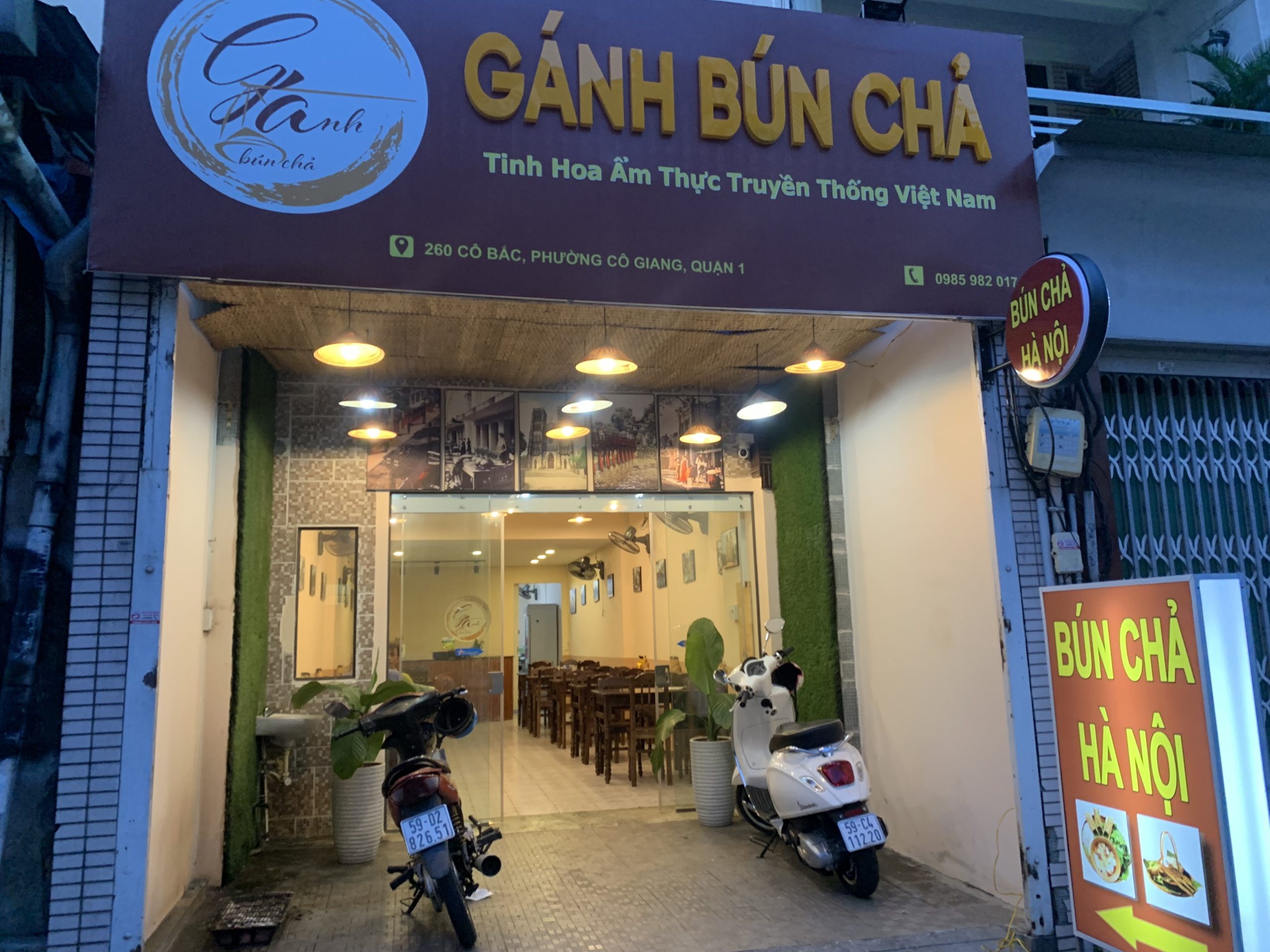 Quận 1 ! Sang Lỗ Giá Shock Quán Ăn Khu Ẩm Thực và Khu TT Văn Phòng Hành Chính, Tel : 0985982017 ( Chính chủ )