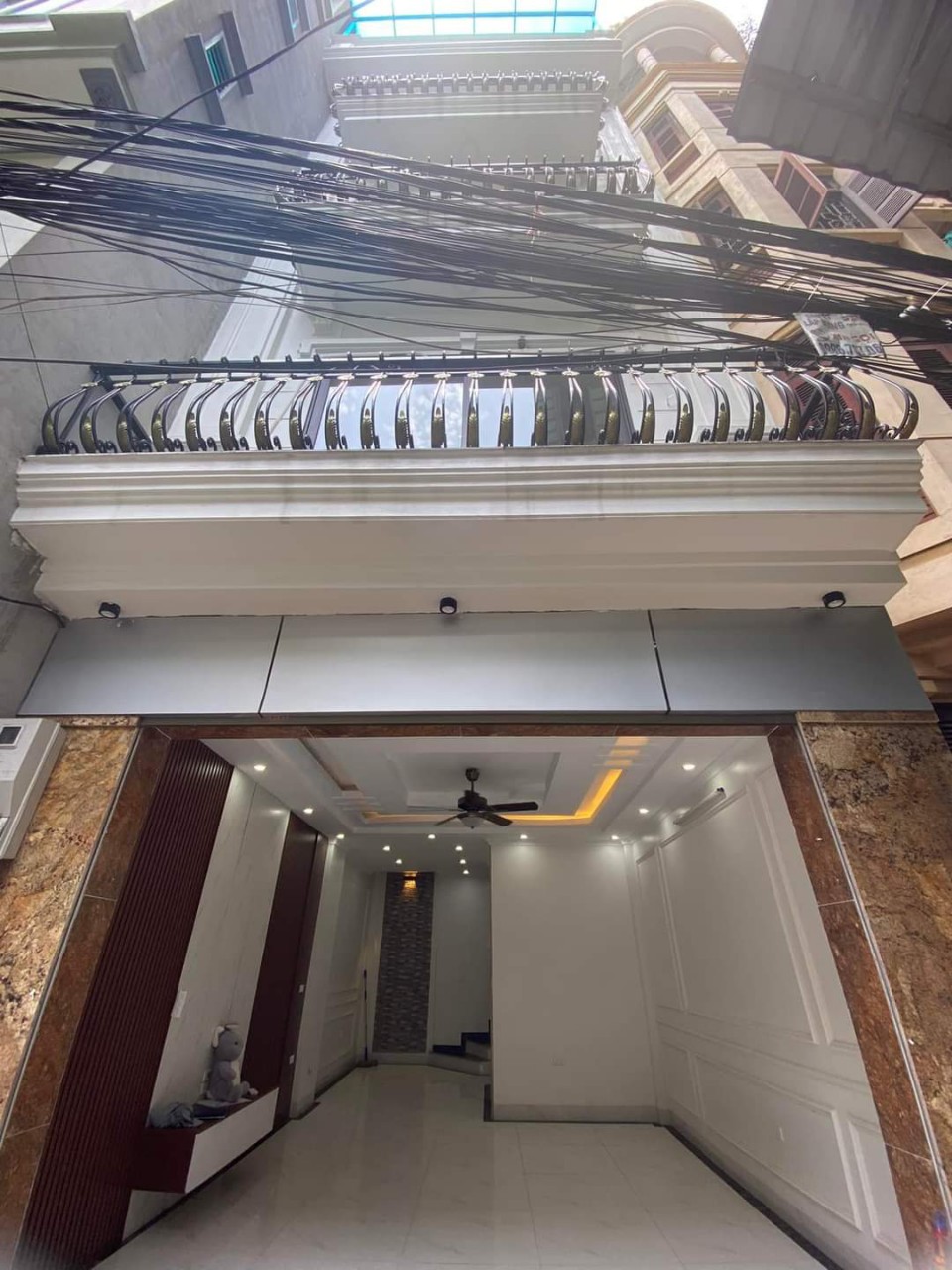 PHÂN KHÚC HIẾM BÁN HỒ TÙNG MẬU CẦU GIẤY NHỈNH 8 TỶ 45M 7T SÁT PHỐ NGÕ .