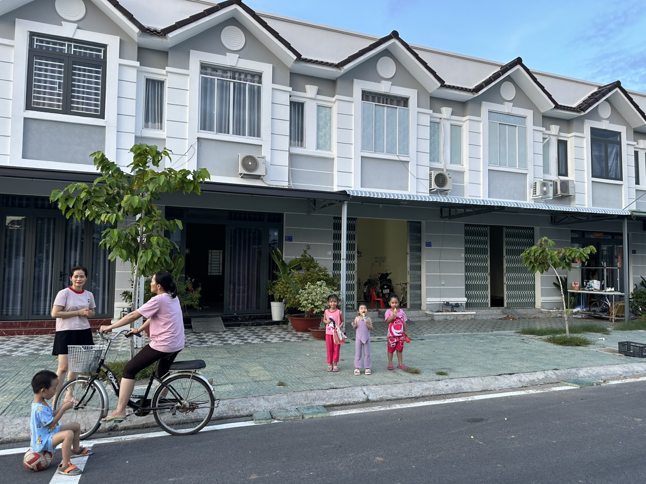 TRẢI NGHIỆM CUỘC SỐNG KHÔNG GIAN XANH - TẠI KHU ĐÔ THỊ HOÀNG QUÂN. lh 0384 644 668