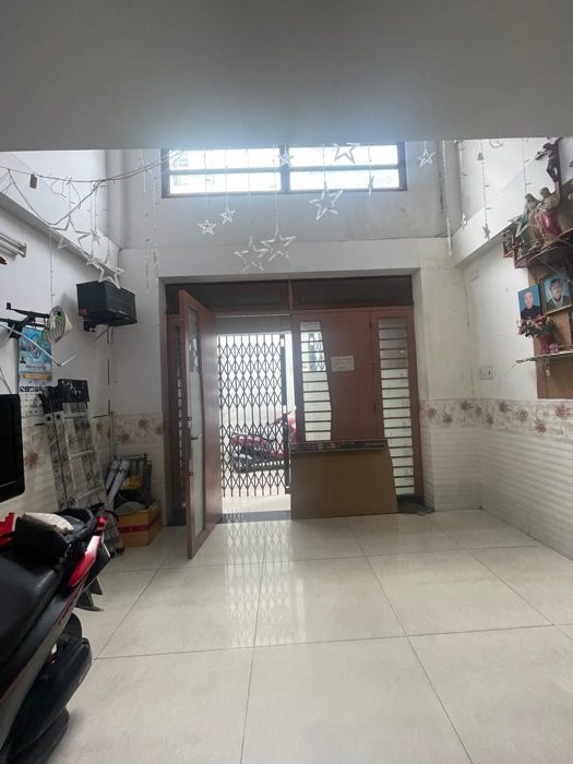 TRUNG TÂM PHƯỜNG 10 - GẦN CHỢ VẢI - GIÁ 5 TỶ DÒNG TIỀN THU NHẬP 14 TRIỆU/ THÁNG