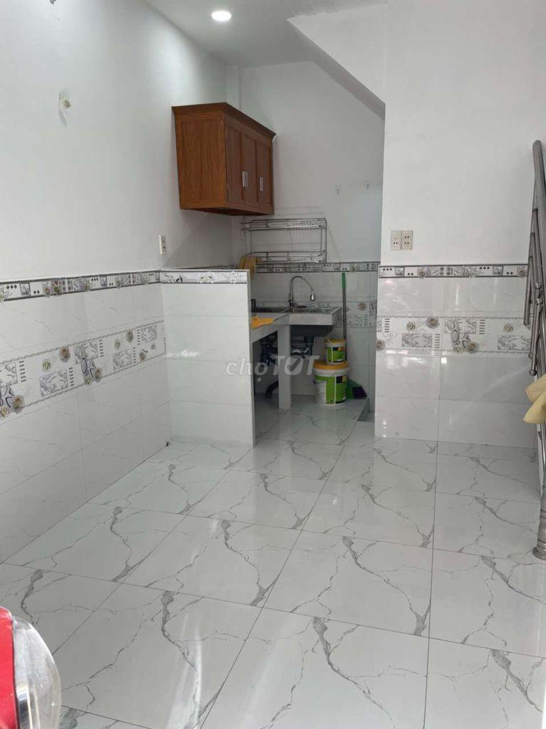 CHÍNH CHỦ Cần Bán Nhà Nhỏ, Phù Hợp Với Gia Đình Trẻ Tại Quận 12, TP HCM