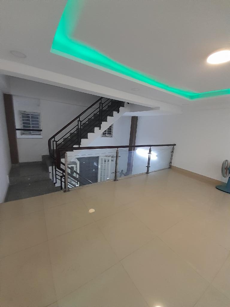 BÁN NHÀ ĐẸP - NGAY TÊN LỬA - HẺM XE HƠI - NGANG 5M - 2 MẶT TIỀN THOÁNG -04 TẦNG CAO CẤP - CHỈ 7.1 TỶ,