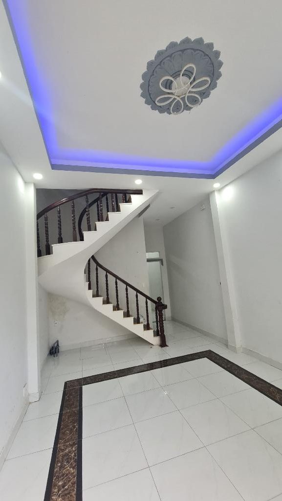 MẶT TIỀN ĐƯỜNG SỐ 7 - ĐỐI DIỆN CHUNG CƯ HƯNG THỊNH MOONLIGHT - GẦN AEONMALL TÊN LỬA GIÁP Q6 - NHÀ 4 TẦNG HẺM 5M.,