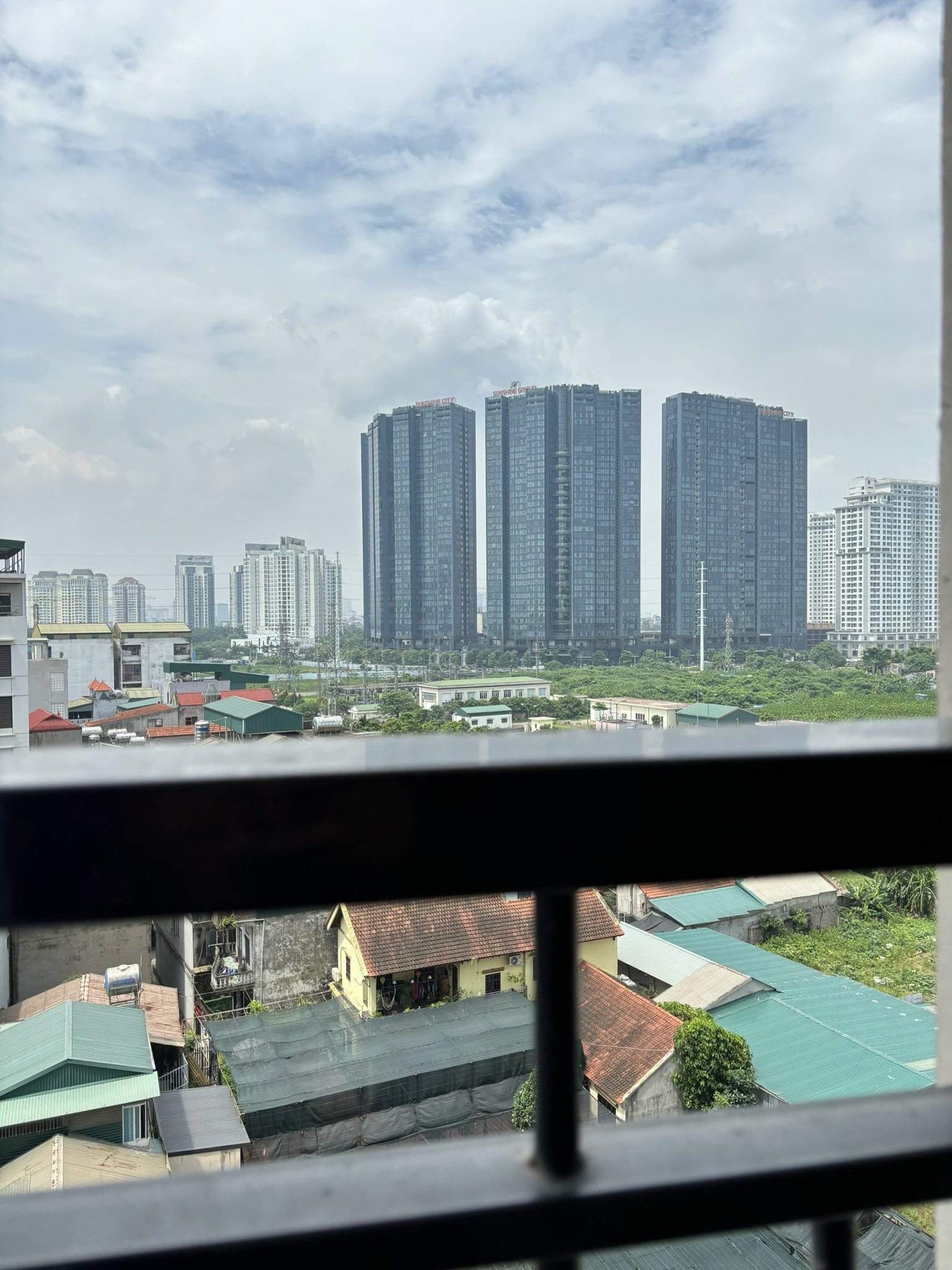 CHÍNH CHỦ CẦN BÁN NHANH CĂN HỘ THUỘC KHU CHUNG CƯ THƯƠNG MẠI TÂY HỒ RIVEVIEW, HÀ NỘI