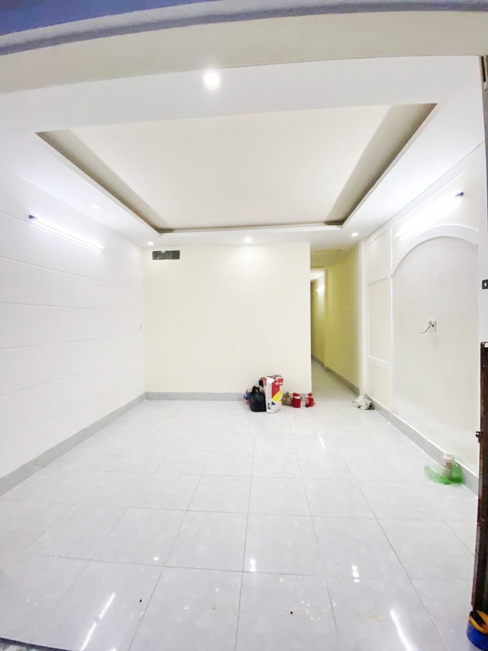 991 Cho thuê nhà kdc Mặt Trời Đỏ đối diện bv Nhi Đồng Cần Thơ GIÁ THUÊ : 5 triệu /tháng - ( Cọc 1 tháng )