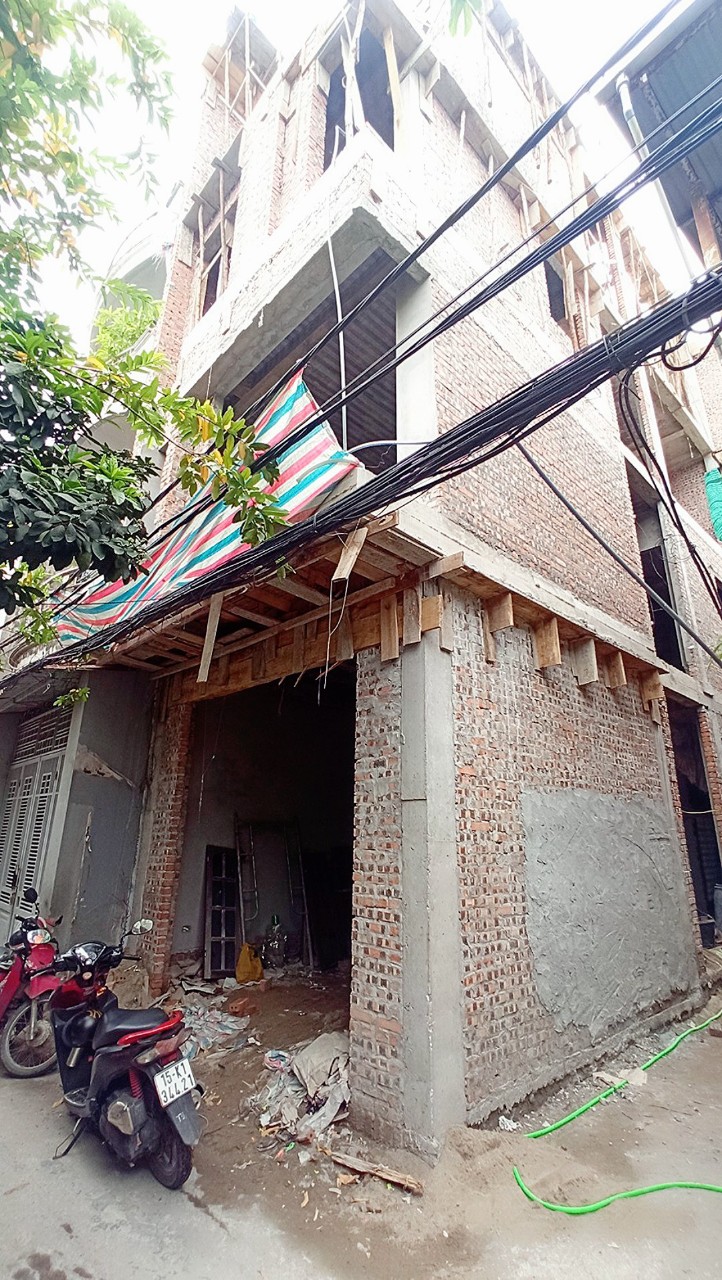 Bán nhà xây mới mặt ngõ ĐÌnh Đông, 50m 4 tầng lô góc GIÁ 4 tỉ ngõ nông cực đẹp