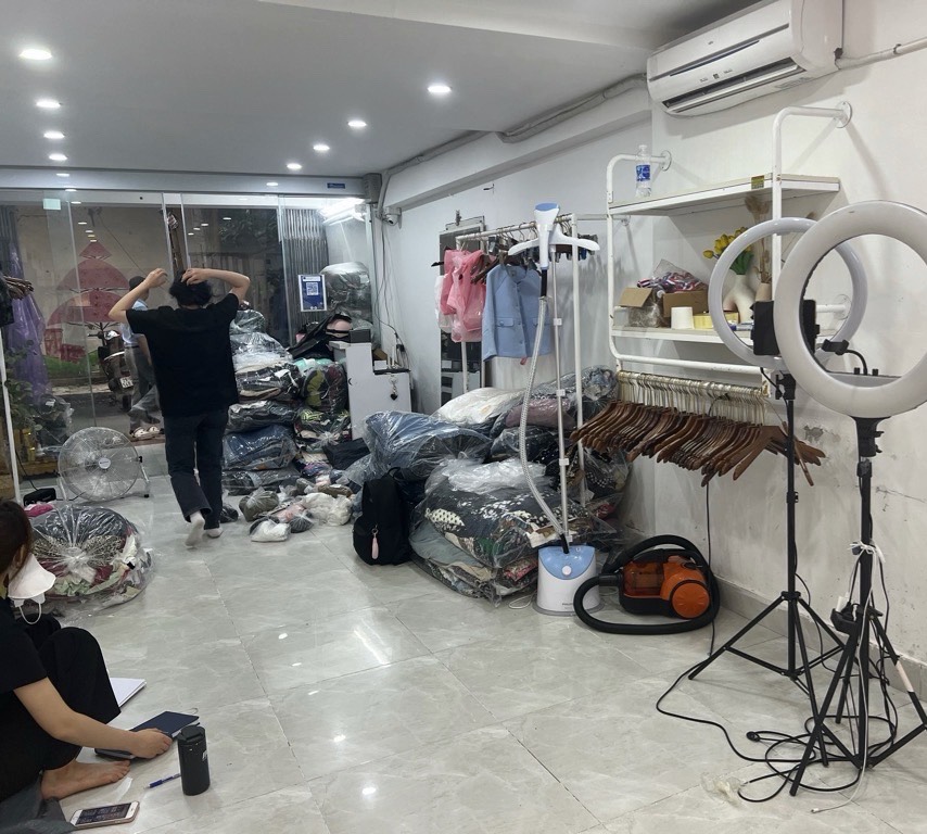 ✅(5.5 TỶ) NGUYỄN CHÍ THANH - MẶT NGÕ - Ô TÔ TRÁNH - KINH DOANH - DÒNG TIỀN 20Tr/Th - HIẾM NHÀ BÁN ️️