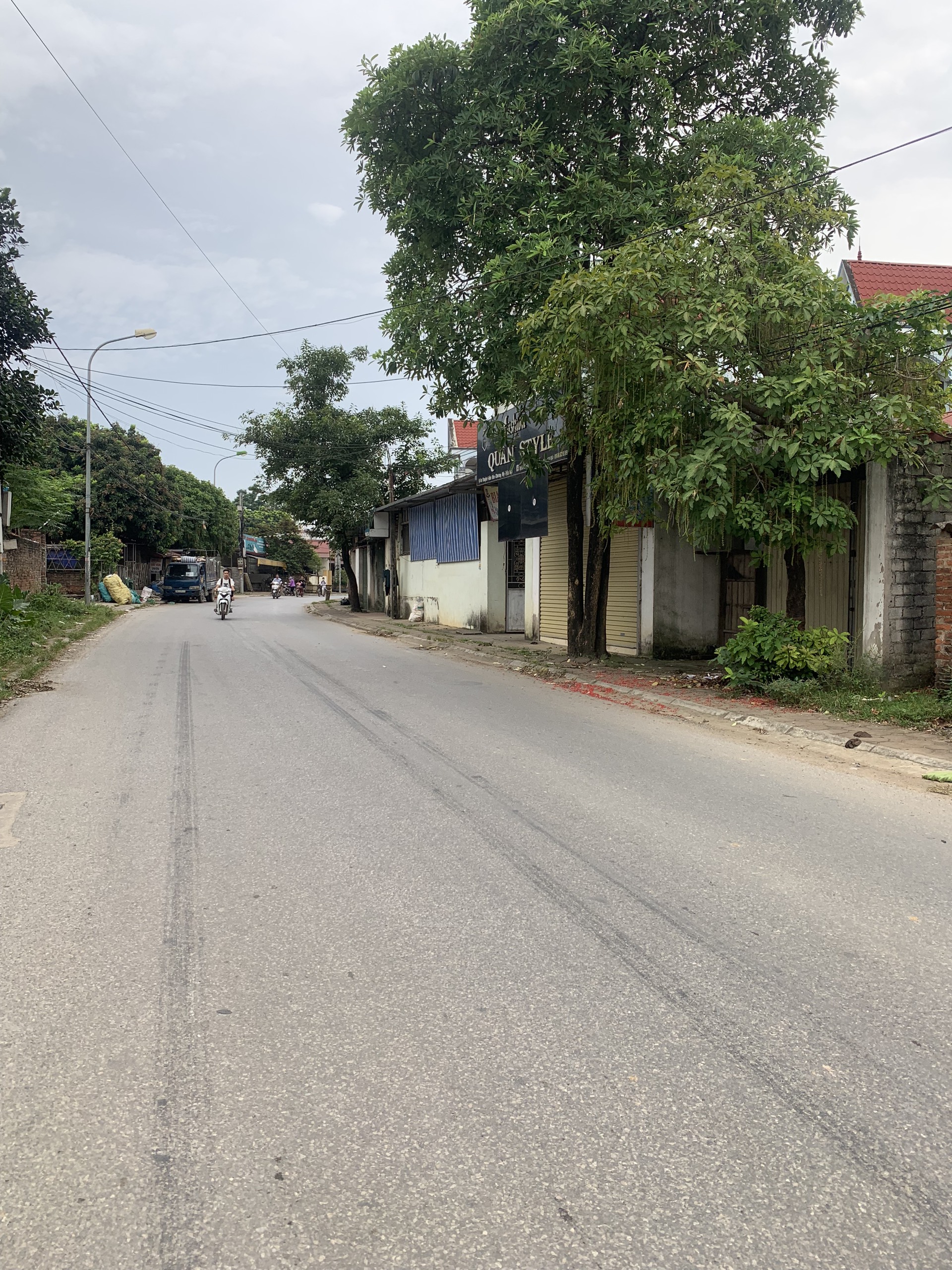 bán đất thôn an thuận xã hũu văn 110m mặt dường anh trỗi