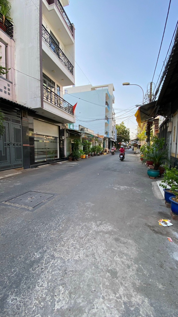 Bán nhà đẹp MTKD 12M thông giáp Tân Phú 4 x 19-2 tầng chỉ 6,5 tỷ TL