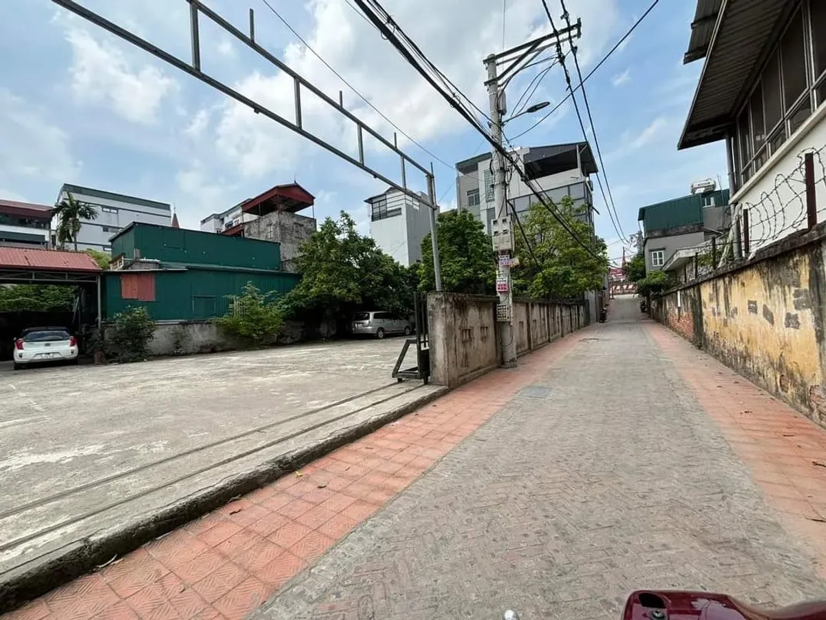 BÁN ĐẤT LÀNG CỔ ĐÔNG NGẠC, BẮC TỪ LIÊM, 20M Ô TÔ TRÁNH, NỞ HẬU, 35M2, 4.35 TỶ, LH: 0385115799