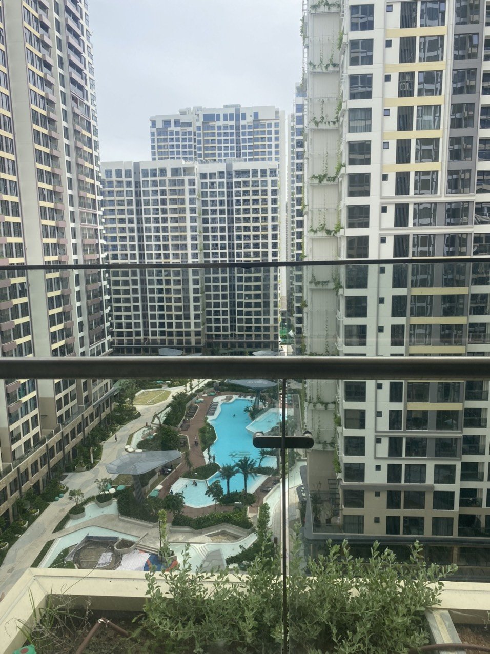 Cho thuê căn hộ D1.12.10 Khu Lumier Boulevard, khu đẳng cấp 5 sao