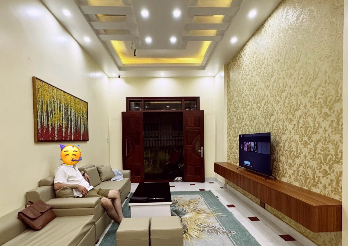 ✅ (7.25 TỶ) CỰC PHẨM PHỐ CẦU GIẤY 5 TẦNG -  NHÀ ĐẸP, TẶNG FULL NỘI THẤT - CÁCH Ô TÔ 5M.