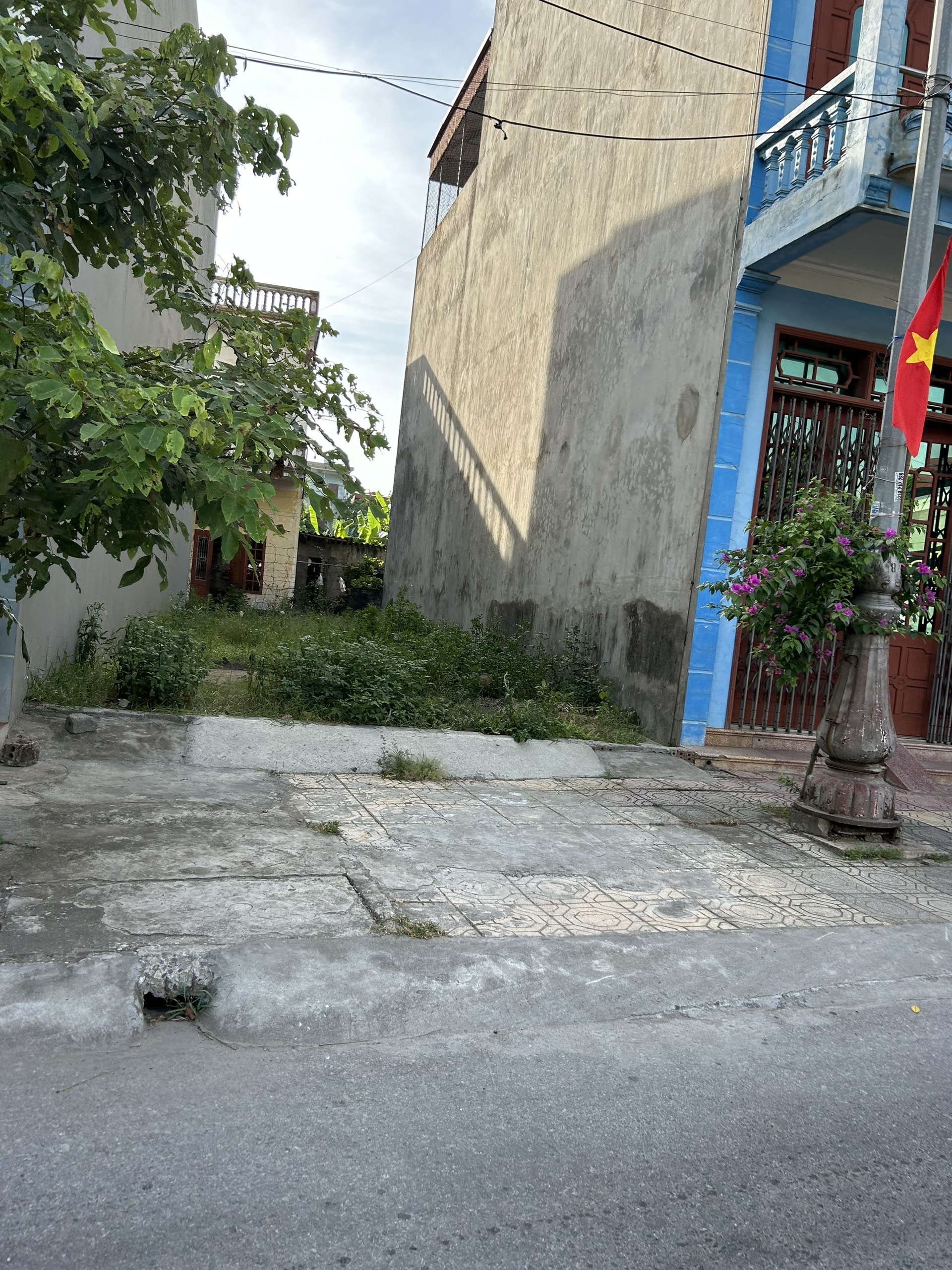 Chính chủ ( KHÔNG QUA TRUNG GIAN )cần bán mảnh đất mặt đường Võ Nguyên Giáp, Thành Phố Thái Bình.