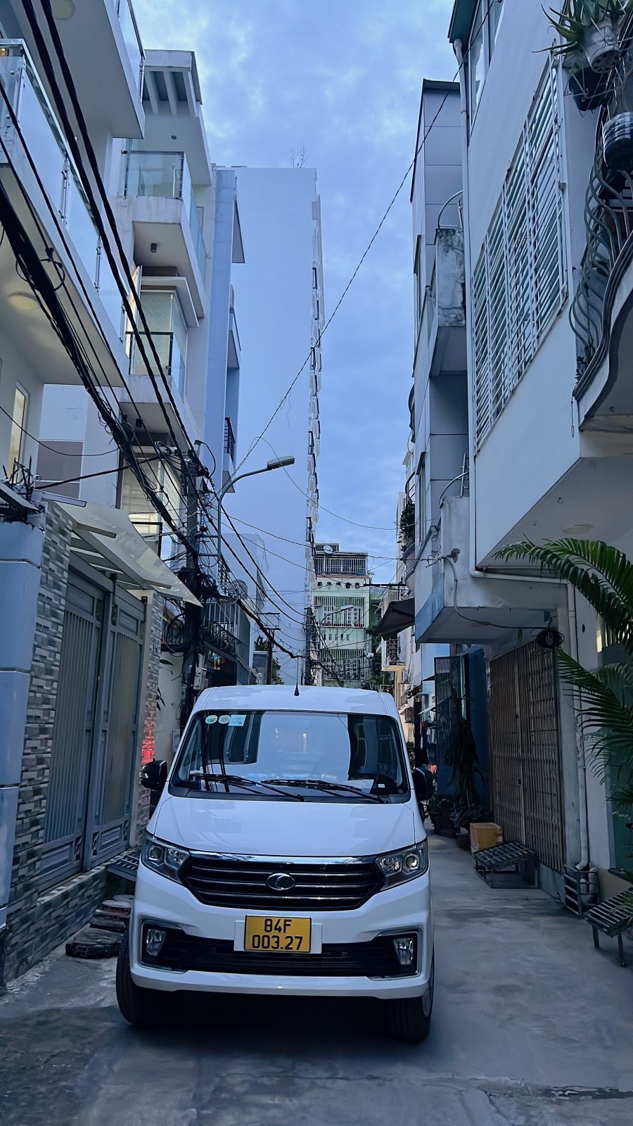 HẺM XE HƠI TỚI CỔNG - PHÙNG VĂN CUNG P7 - PHÚ NHUẬN - 3 TẦNG - HOÀN CÔNG ĐỦ - 20M2 - CHỈ 5 TỶ