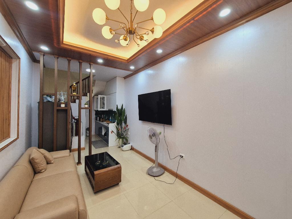 Cần bán nhà Mai Dịch - Cầu Giấy giá 3,x tỷ