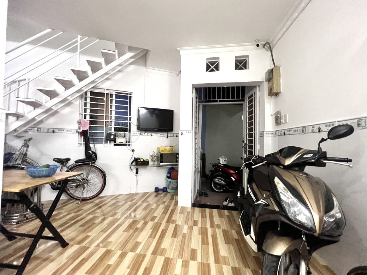 SOS NGỘP BANK, bán gấp nhà xinh, Trường Thọ Thủ Đức, 32m2 ( 4 x 8) giá chỉ 2.9 tl