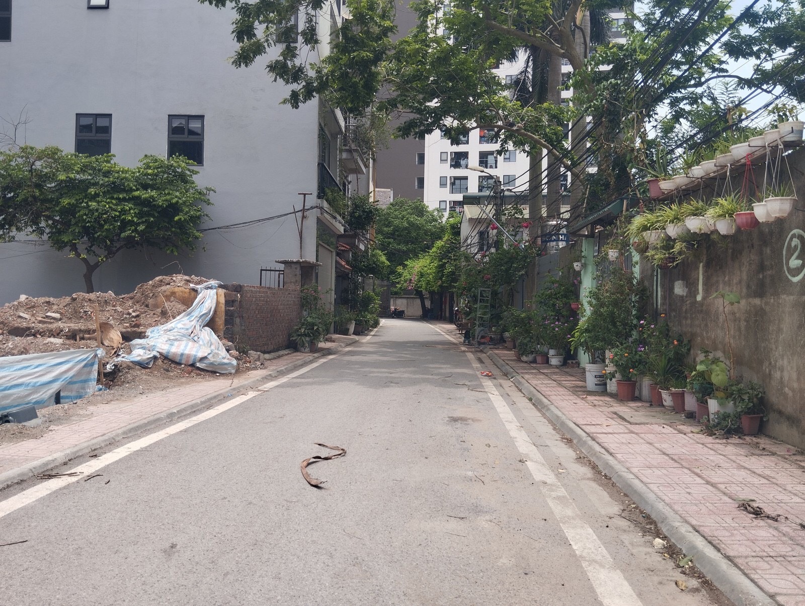 Cần Bán nhà 70m MT4,2m Đức Giang, Long Biên, oto ,KD, nhỉnh 4,2ty .