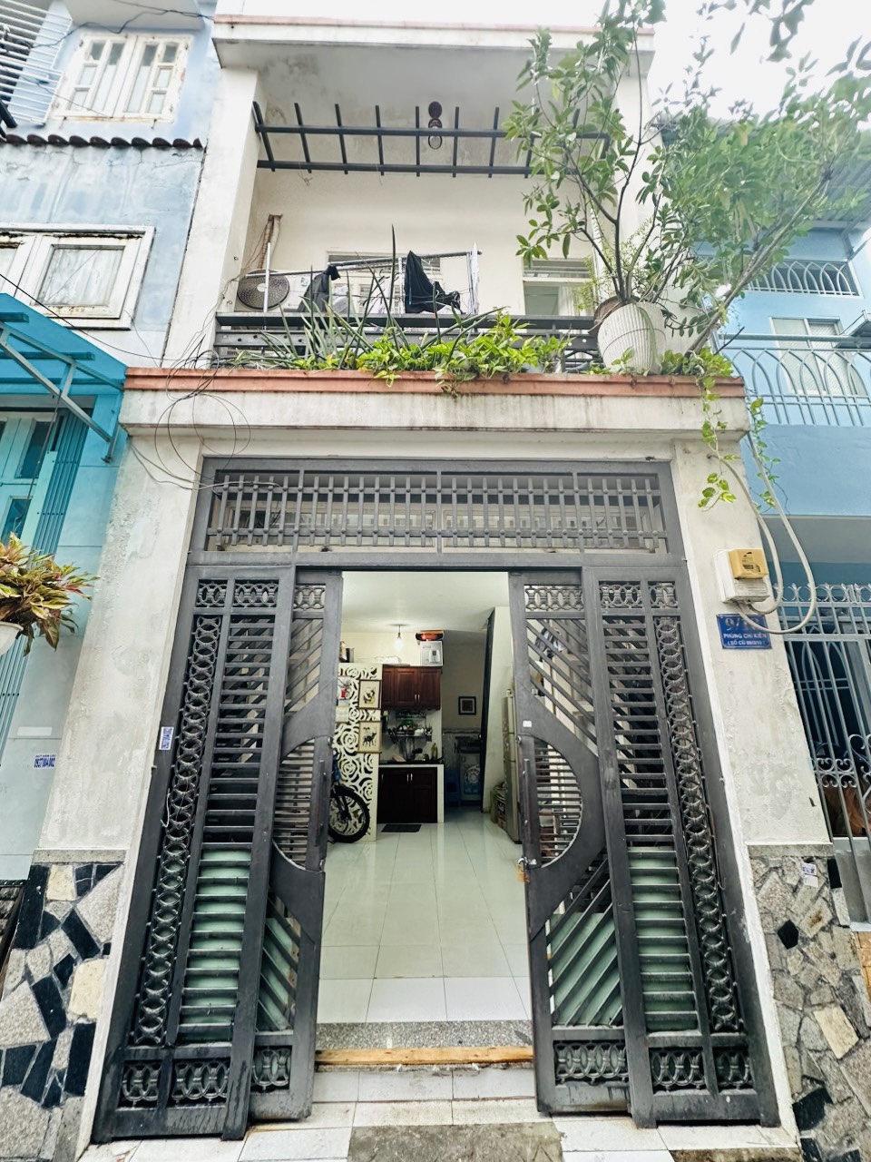 BÁN NHÀ 1 TRỆT 1 LẦU 1 LỬNG ,Vị trí ngay trung tâm phường Tân Quý.