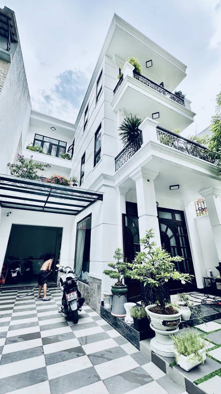 BIỆT THỰ NGUYỄN OANH - GÒ VẤP - 163M2 (8x21M)- 3 TẦNG - VUÔNG VỨC -