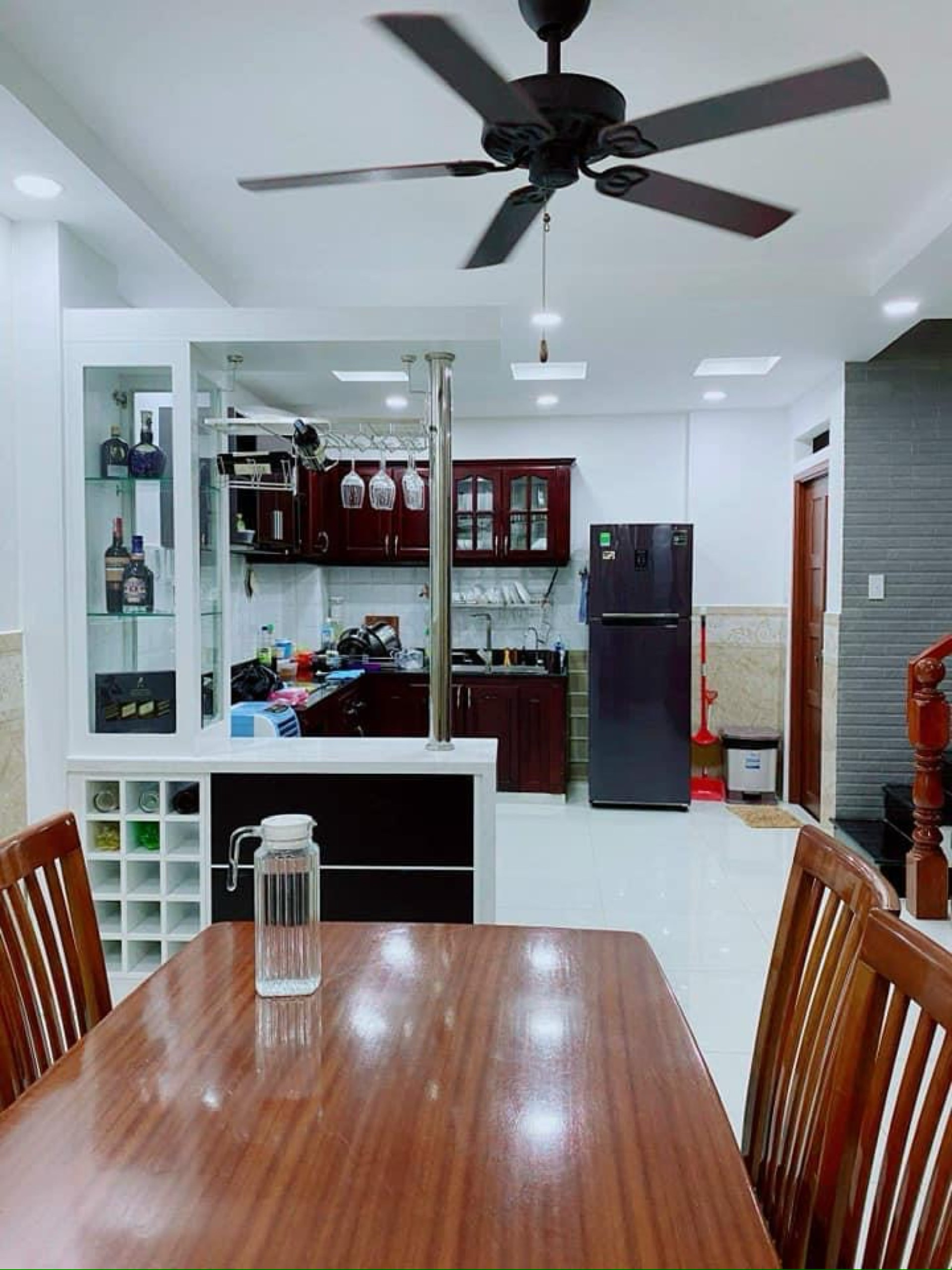 BÁN NHÀ GIÁP LANDMARK 81-GIÁP QUẬN 1-2 TẦNG-NGANG 5.6m-44m²-CHỈ 5.5 TỶ