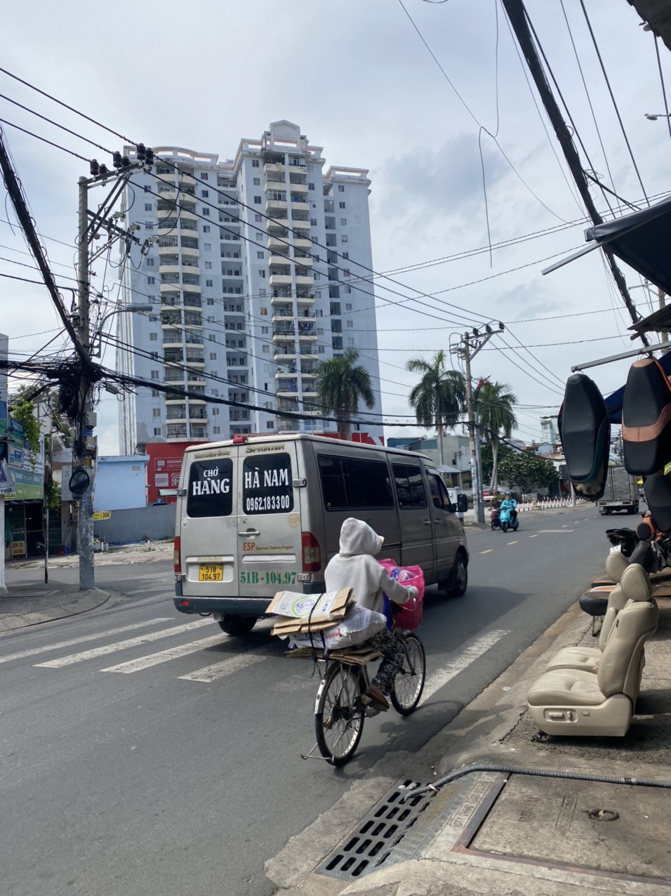 Bán nhà mặt tiền lô góc, có dòng tiền cho thuê 50 triệu/ tháng, Thoại Ngọc Hầu,Tân Phú, 6.2m x 26m, chỉ 13.8 tỷ TL